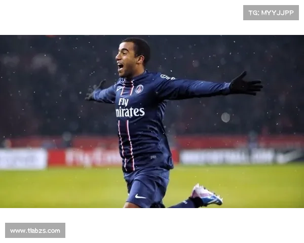 小卢卡斯为何在巴黎陷入替补困境背后的原因分析